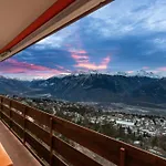 Avec Magnifique Vue Sur La Vallee *